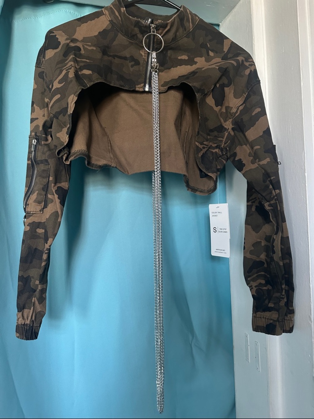 American Bazi Cropped Camouflage Bomber Jacket with Removable Chain- Brown/Green